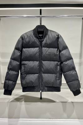 МЪЖКО ЗИМНО ЯКЕ DSQ КОД 1012