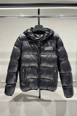 МЪЖКО ЗИМНО ЯКЕ DSQ КОД 987